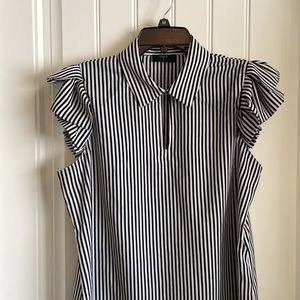 Tahari black and white striped cap sleeve blouse size large